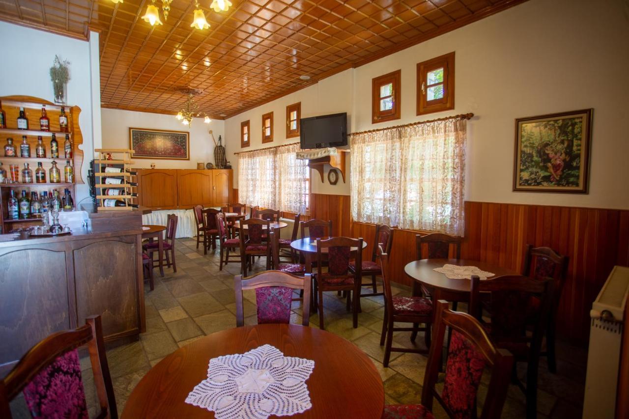 מצובון Hotel Adonis מראה חיצוני תמונה